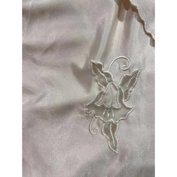 Vintage Barbizon Pink Satin Wrap Robe With Embroidered Floral Detail & Scalloped - Picture 4 of 16